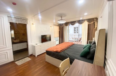 Cho thuê căn hộ 1 phòng ngủ có ban công rộng, phòng xông hơi riêng gần sân bay
