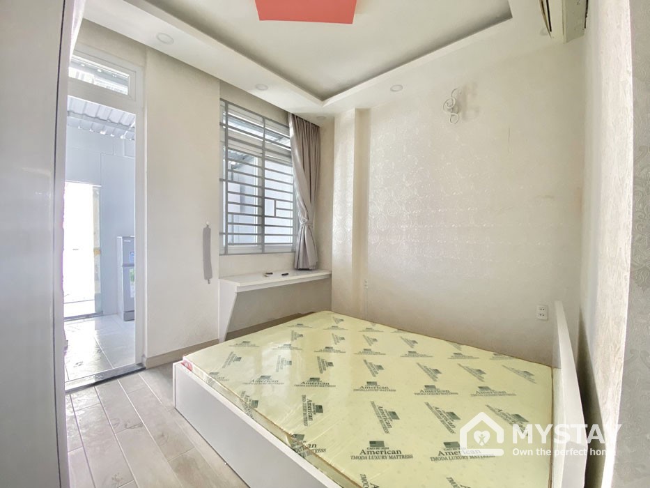 Serviced apartment on the top floor of Yen Do street