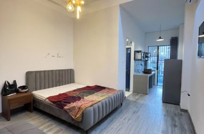 Quiet studio apartment, with balcony on Nguyen Huu Canh street