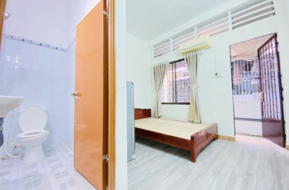 Mini apartment with balcony on Cong Quynh street