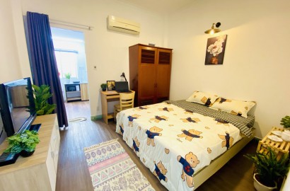 1 bedroom apartment with own washing machine on Nguyen Huu Canh street