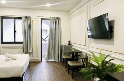 Serviced apartment with balcony, separate kitchen on Dang Dung street