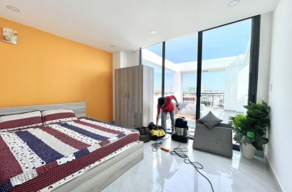 1 bedroom apartment on the top floor, super wide balcony on Nguyen Van Dau street