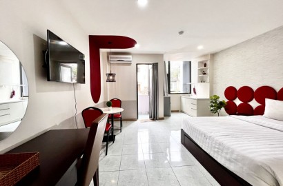 Serviced apartment with balcony on Dang Dung street