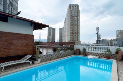 Cho thuê căn hộ 2 phòng ngủ có ban công, hồ bơi đường Nguyễn Văn Hưởng