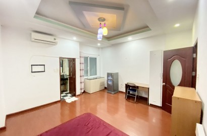 Studio apartment with skylight window on Tan Hai street