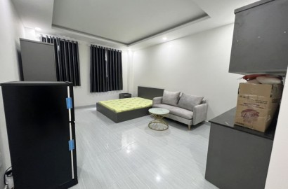 Studio apartment with windows on Nguyen Trai street - District 1