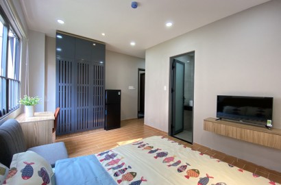 Studio apartment with airy windows on Phan Dang Luu street