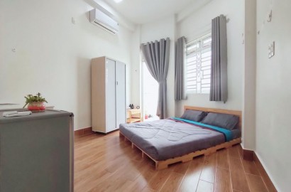 Cho thuê căn hộ mini có ban công gần ngã tư Phú Nhuận