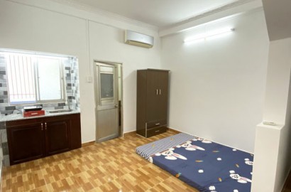 Studio apartment for rent on Duong Ba Trac street