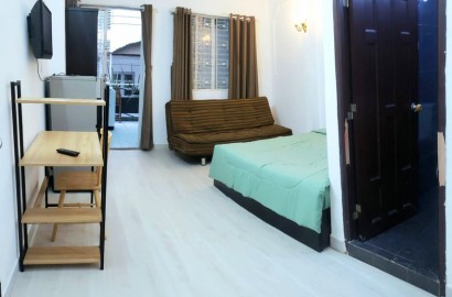Studio apartment with balcony, private washing machine on Nguyen Trai street