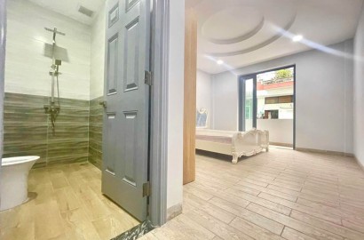 Studio apartment with balcony on Tran Dinh Xu street