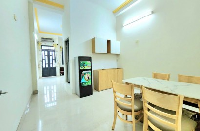 1 bedroom apartment with balcony on Van Chung street