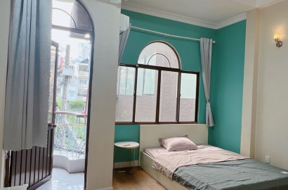 Studio apartment with balcony on Le Thanh Ton street