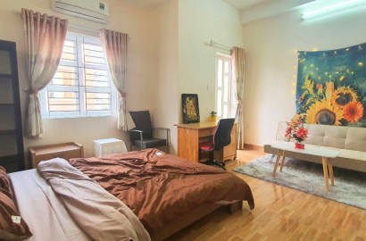 Studio apartment with balcony on Xo Viet Nghe Tinh street