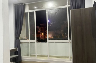 1 bedroom apartment with balcony on Hoang Sa street