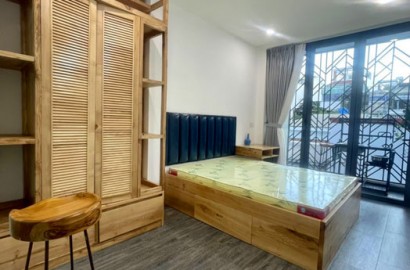 Studio apartment with separate kitchen, balcony on Thach Thi Thanh street