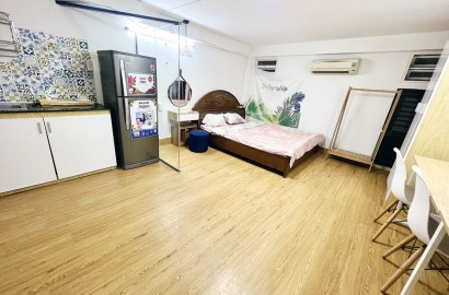 Studio apartment on Nguyen Huu Canh street