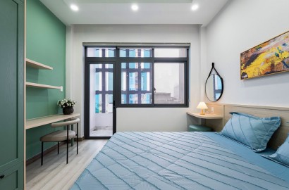 Cho thuê căn hộ 1 phòng ngủ hiện đại có ban công đường Phan Đình Phùng