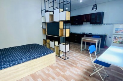 1 bedroom apartment with large balcony on Phan Ngu street