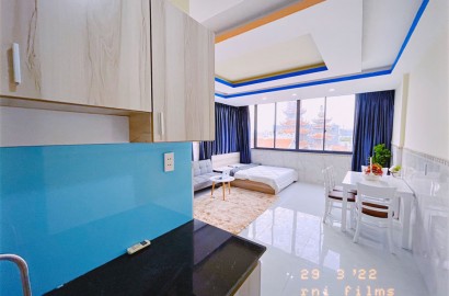 Studio apartment with big window on Phung Van Cung street