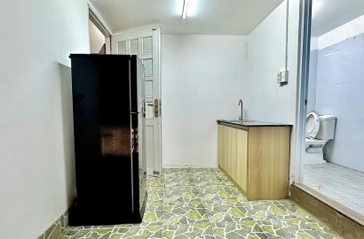 1 Bedroom apartment for rent on Tran Xuan Soan street