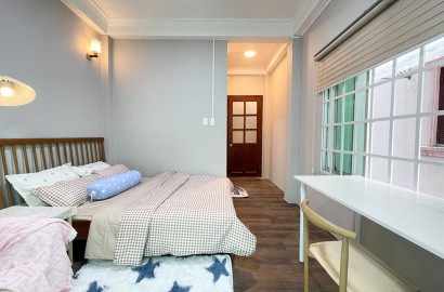 1 Bedroom apartment for rent with balcony on Thach Thi Thanh street