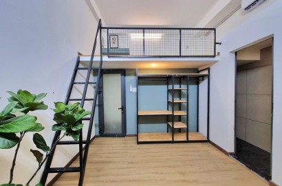 Attic studio apartment for rent on Nguyen Kiem street