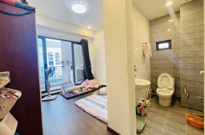 Studio apartmemt for rent with balcony on To Hien Thanh street