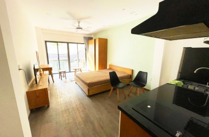 Serviced apartmemt for rent with balcony on Mac Dinh Chi street