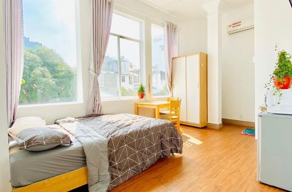 Bright studio apartmemt for rent in Binh Thanh District