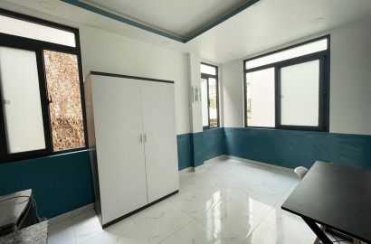 Studio apartmemt for rent with window on Quoc Lo 13 street