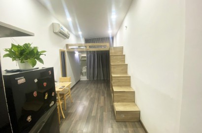 Duplex apartment for rent on Ho Van Hue street