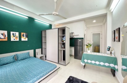 Studio apartmemt for rent with balcony on Nguyen Dinh Khoi street