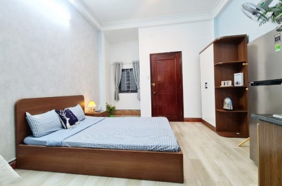Serviced apartmemt for rent on Phan Xich Long street