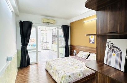 Studio apartmemt for rent with big balcony on Nguyen Van Dau street