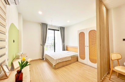 Cho thuê căn hộ 1 phòng ngủ, ban công đường Nguyễn Cửu Vân Q Bình Thạnh