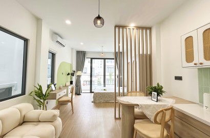 Cho thuê căn hộ mới 1 phòng ngủ, ban công đường Nguyễn Cửu Vân Q Bình Thạnh