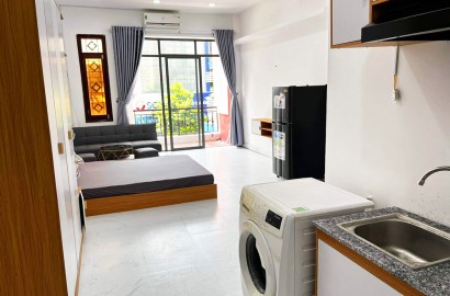 Serviced apartment for rent with balcony on Nguyen Chi Thanh street