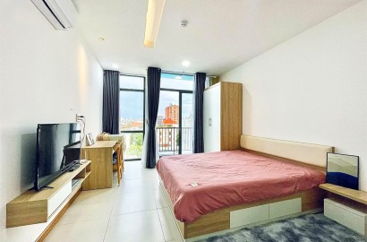 Studio apartment with balcony, open window on Xo Viet Nghe Tinh street in Binh Thanh district