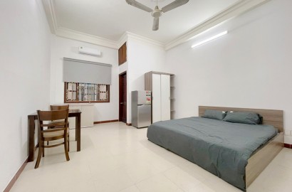 New studio apartmemt for rent on Cong Hoa street