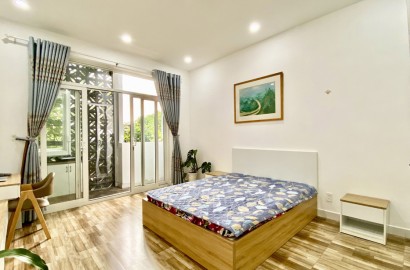 Serviced apartmemt for rent with balcony on Dong Den street