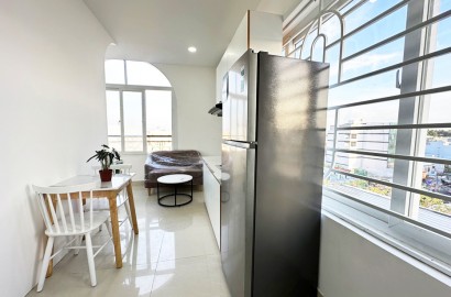 1 Bedroom apartment for rent on Le Van Tho Street