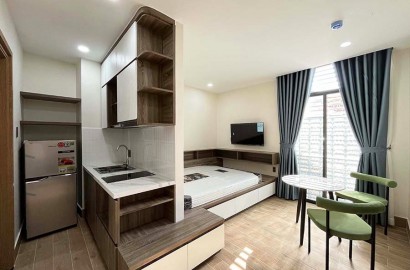 Modern style serviced apartmemt for rent on Nguyen Cuu Van Street
