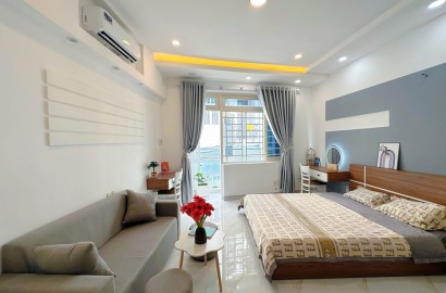 Cho thuê căn hộ dịch vụ ban công đường Phan Văn Trị