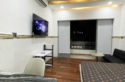 Serviced apartmemt for rent with fully furnished, balcony on Cach Mang Thang 8 Street