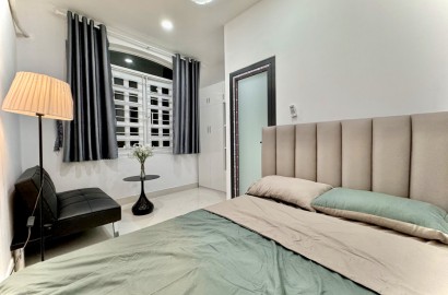 2 Bedrooms serviced apartment with fully furnished near Sai Gon bridge