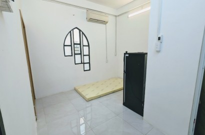 Studio mini for rent on Bui Vien Street