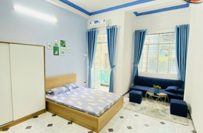Cho thuê căn hộ ban công cửa sổ đường Nguyễn Thiện Thuật