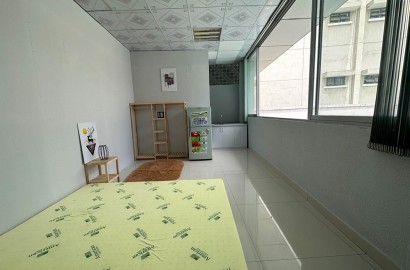 Cho thuê căn hộ studio cửa sổ trời đường Nguyễn Văn Đừng